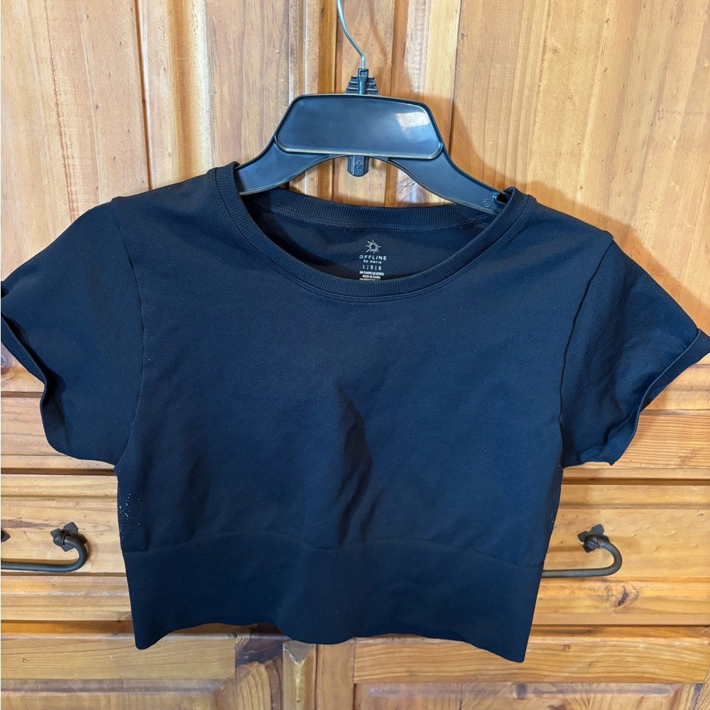 Offline by Aerie Black Fitted Crop T-Shirt Short Sleeve
